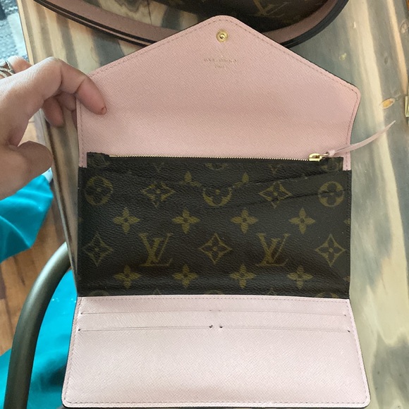 Louis Vuitton Neo’Noe’ bucket purse with Louis Vuitton Joseph Wallet ❤️ - Picture 6 of 6